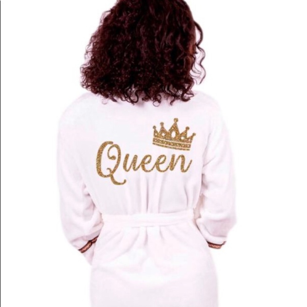 KUL COUTURE PRESENTS King And Queen Bathrobe Set - Picture 6 of 11